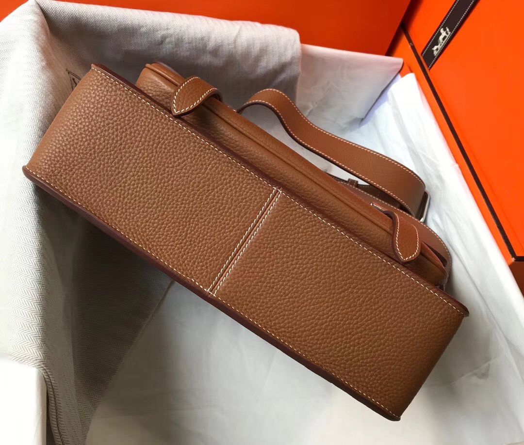 Hermes Steve 35 Messenger Bag In Brown Clemence Calfskin - Image 4