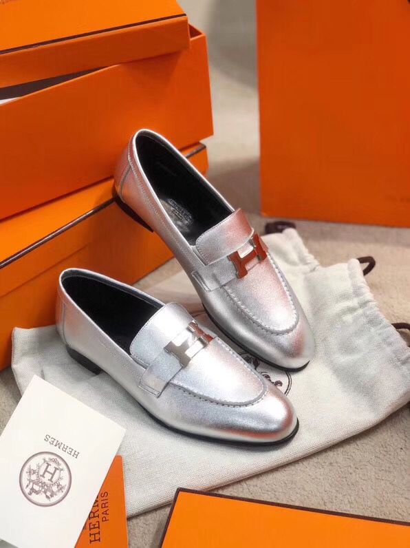 Hermes Paris Loafers In Silver Metallic Goatskin - Image 4