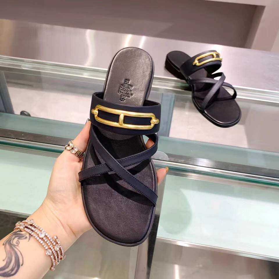 Hermes Claire Sandals In Black Calfskin - Image 9