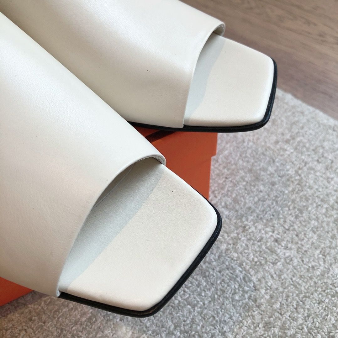 Hermes Women's Idole Sandals in White Leather - Image 5