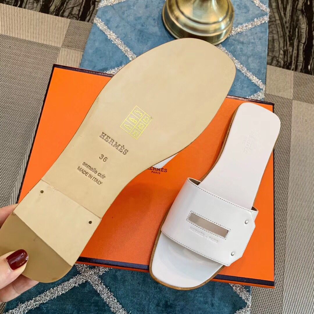 Hermes View Sandals In White Calfskin leather - Image 4