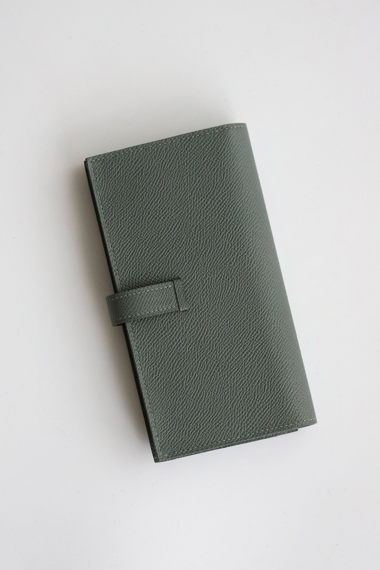Hermes Bearn Long Handmade Wallet in Vert Amande Epsom Calfskin - Image 10