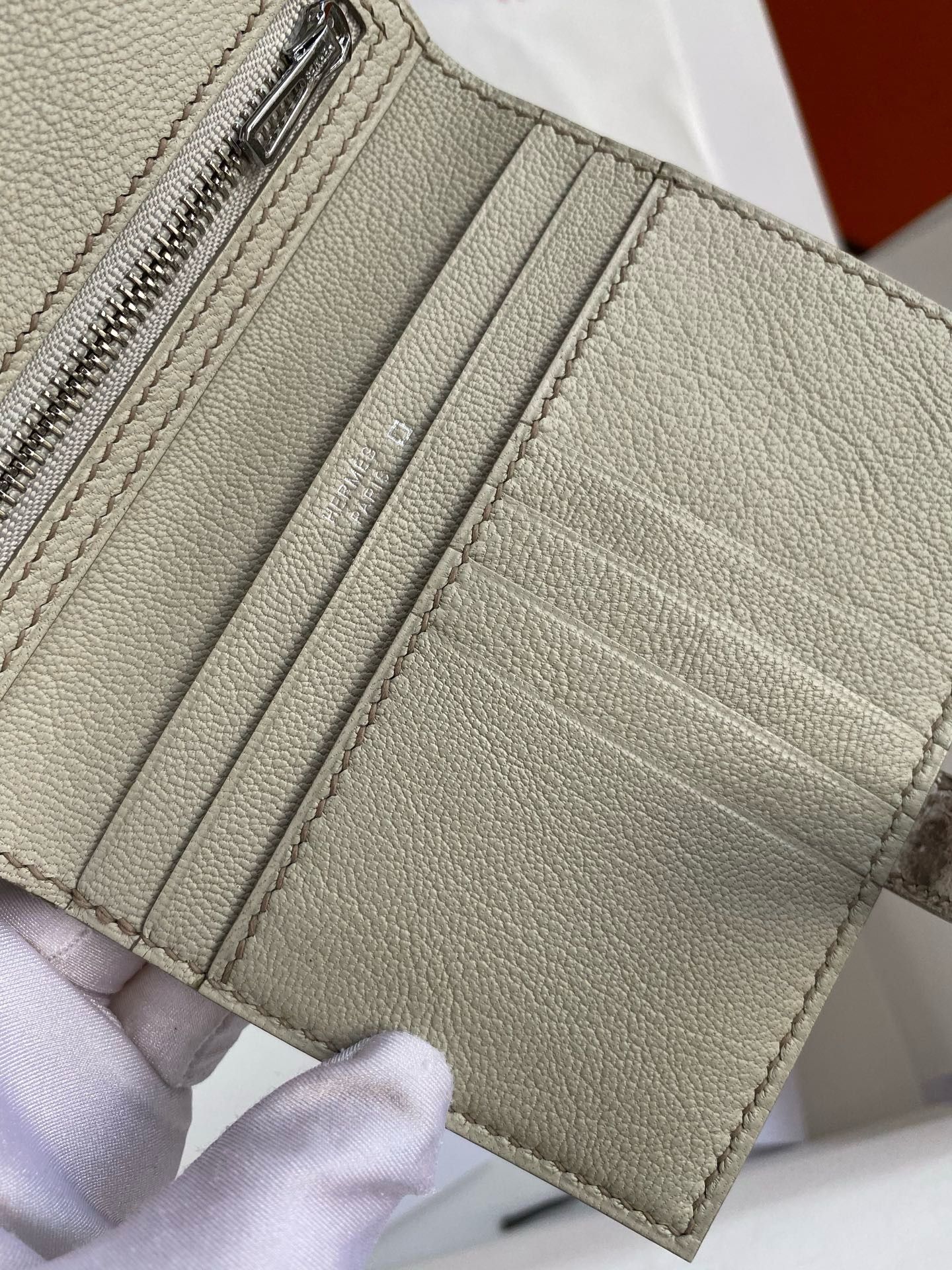 Hermes Bearn Compact Wallet in Himalaya Alligator Leather - Image 7