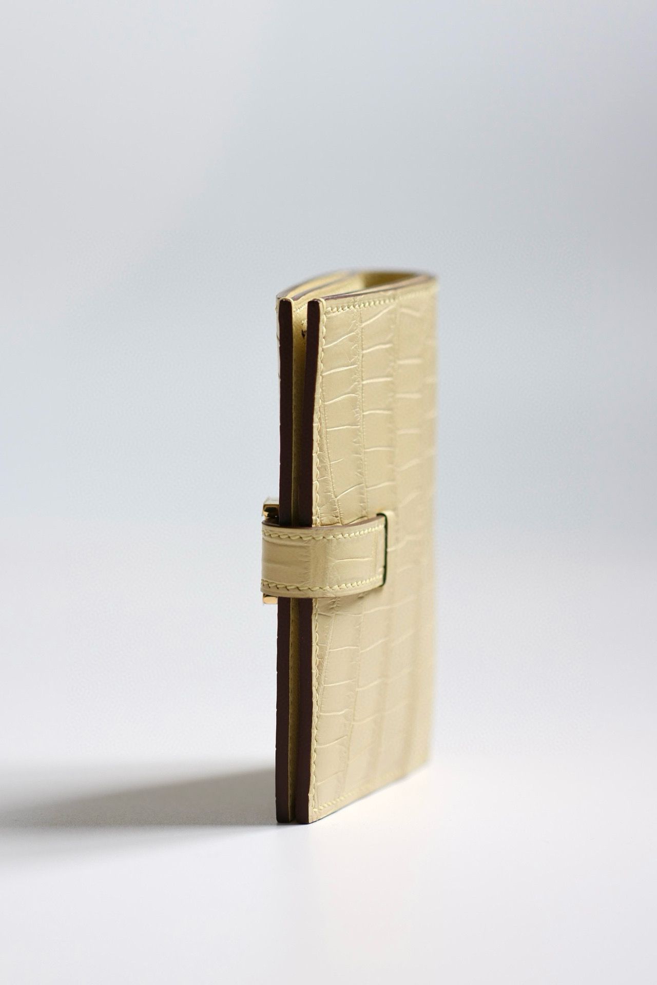 Hermes Bearn Compact Wallet in Vanille Matte Alligator Leather - Image 3