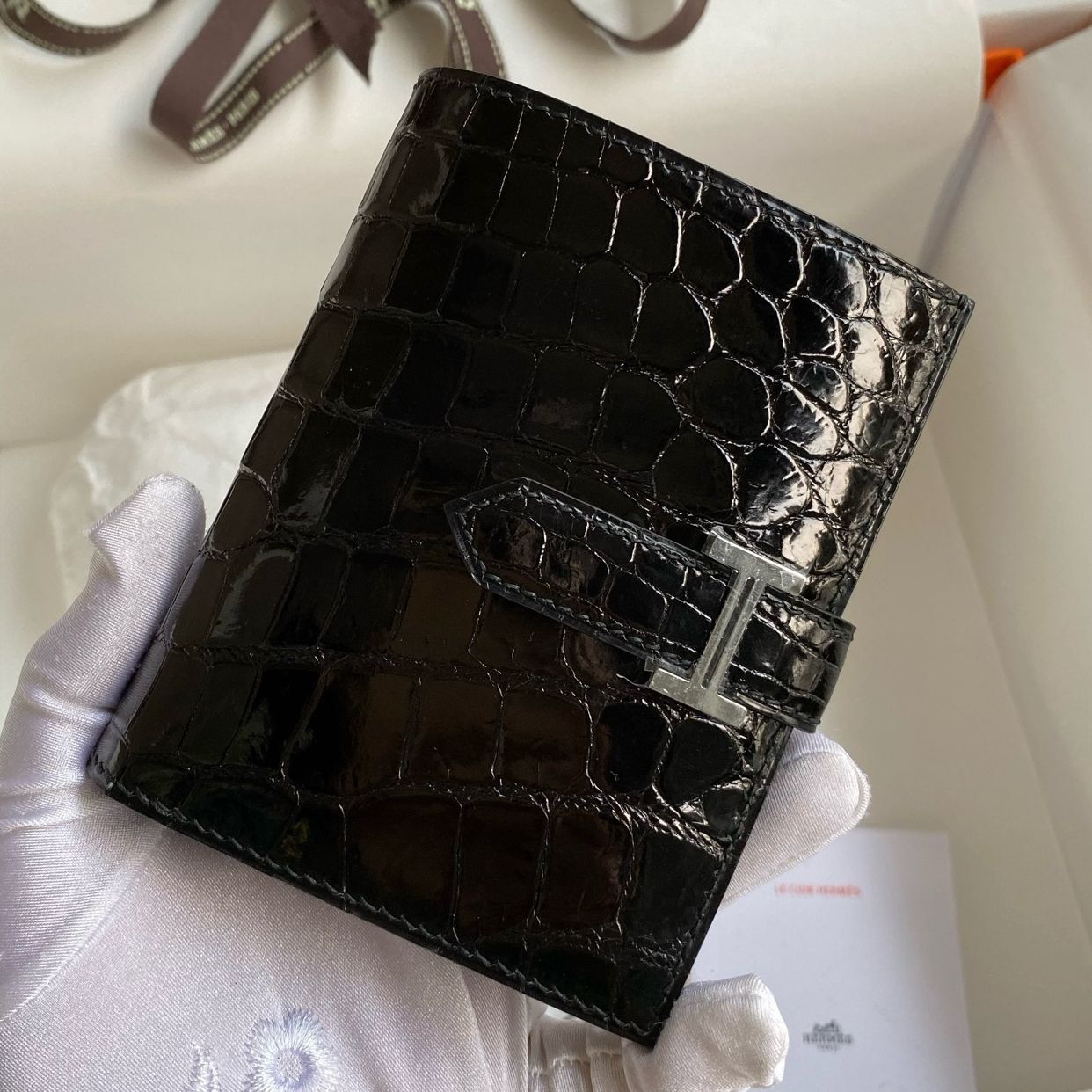 Hermes Bearn Compact Wallet in Black Shiny Alligator Leather