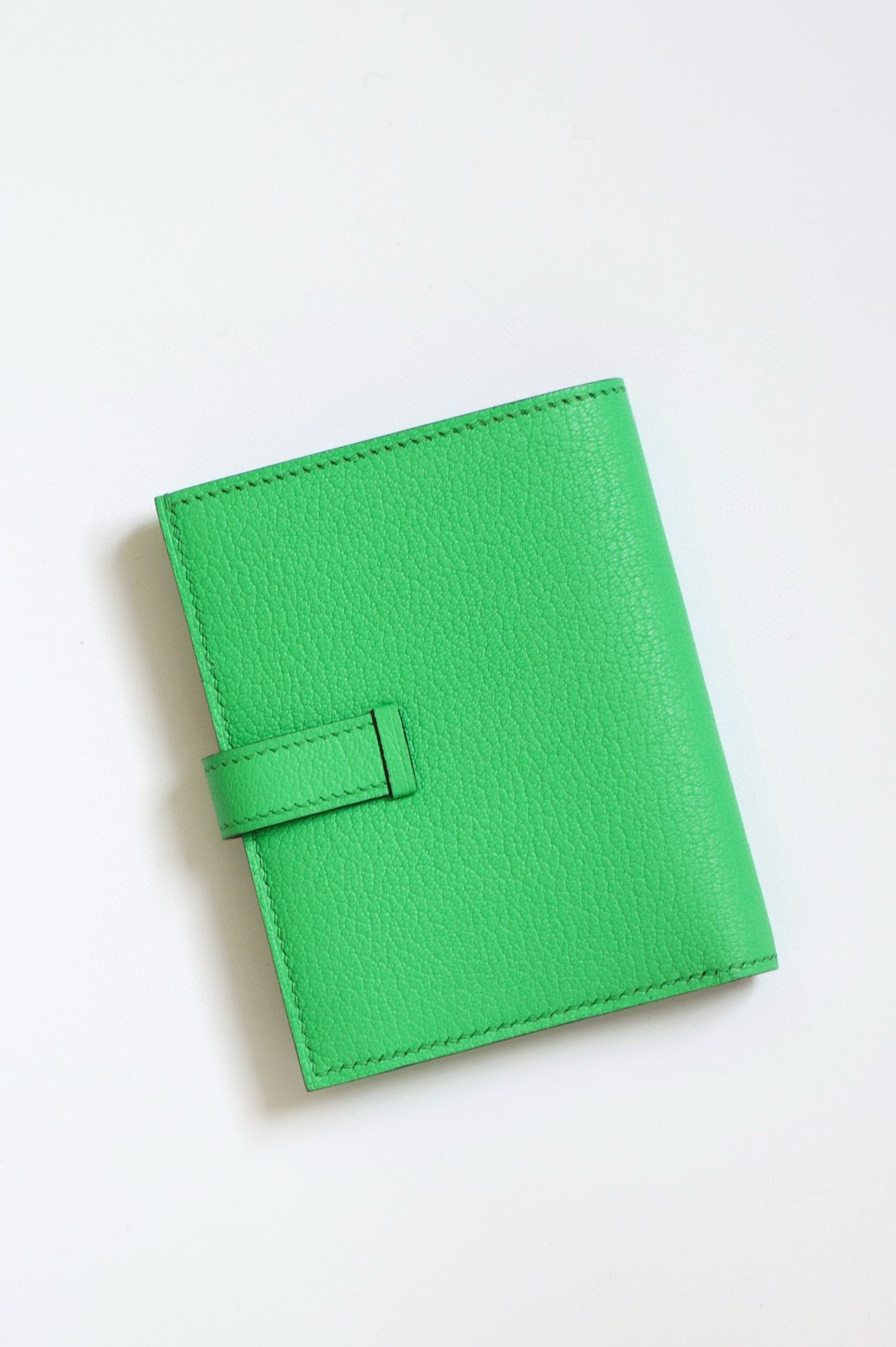 Hermes Bearn Compact Handmade Wallet in Vert Comics Chevre Mysore Goatskin - Image 10
