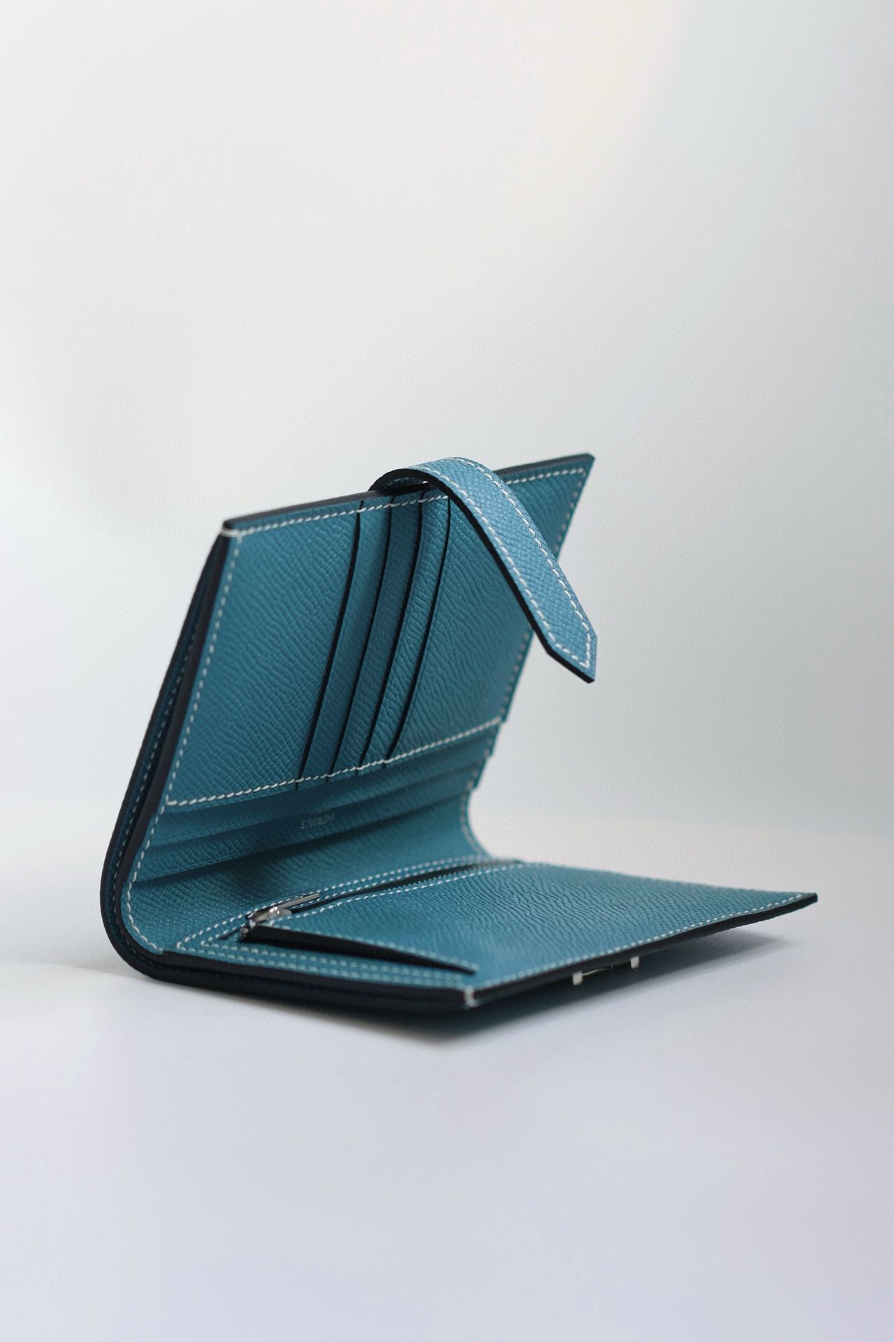 Hermes Bearn Compact Handmade Wallet in Blue Jean Epsom Calfskin - Image 6