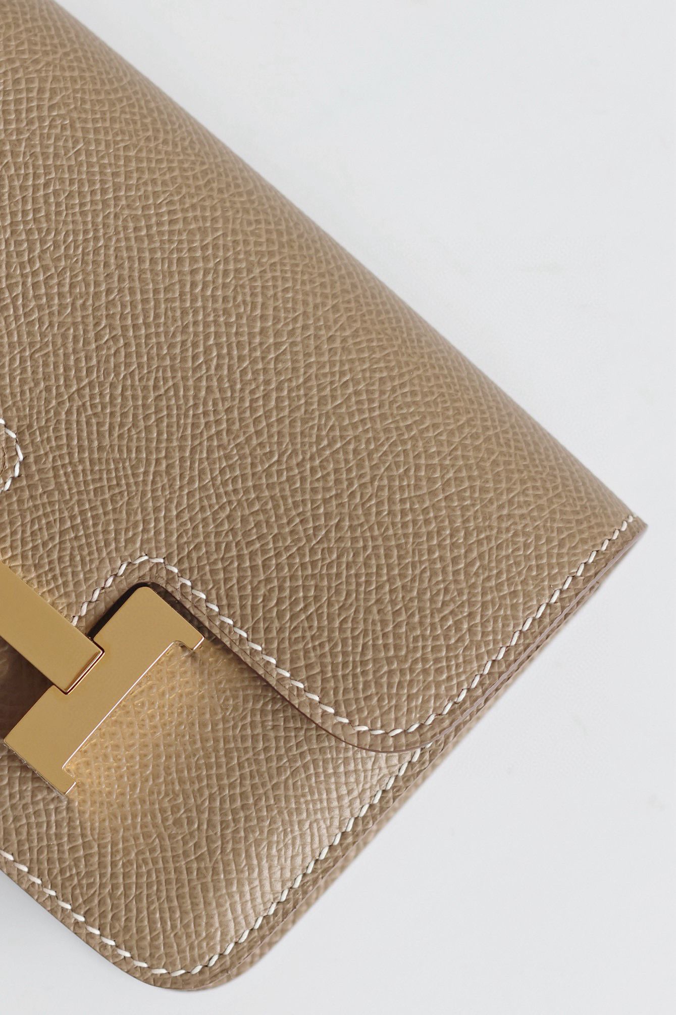 Hermes Constance Slim Wallet in Taupe Epsom Calfskin - Image 5