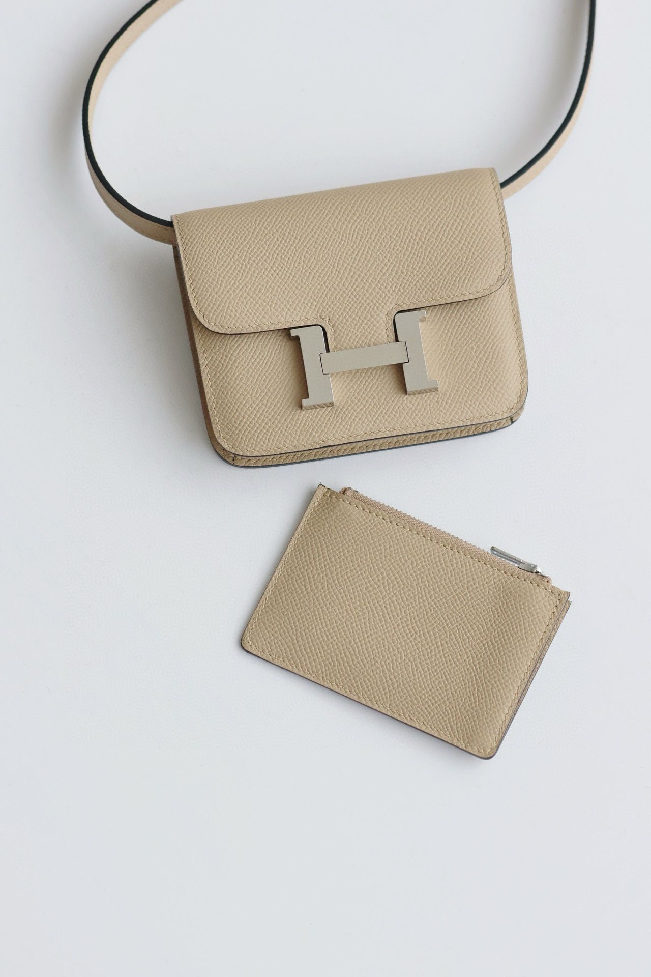 Hermes Constance Slim Wallet in Tourterelle Epsom Calfskin - Image 3