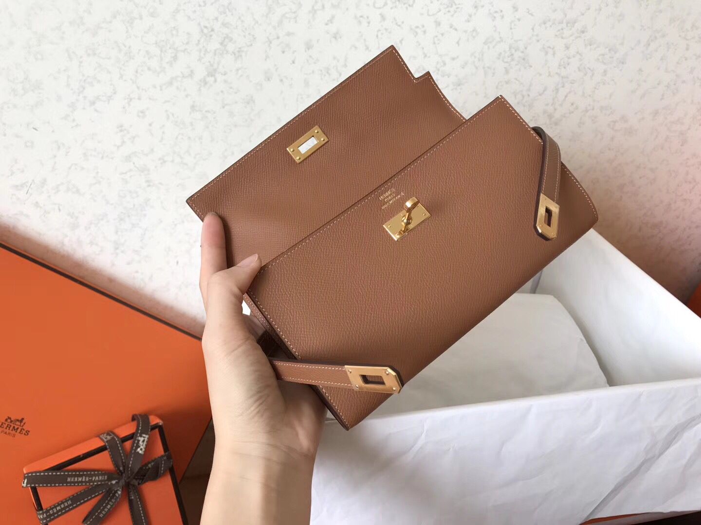 Hermes Kelly Classic Long Wallet In Brown Epsom Leather - Image 7