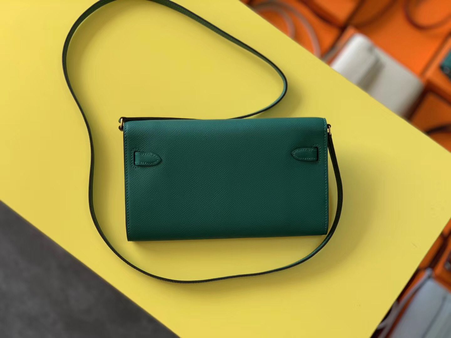 Hermes Kelly Classique To Go Wallet In Malachite Epsom Calfskin - Image 3
