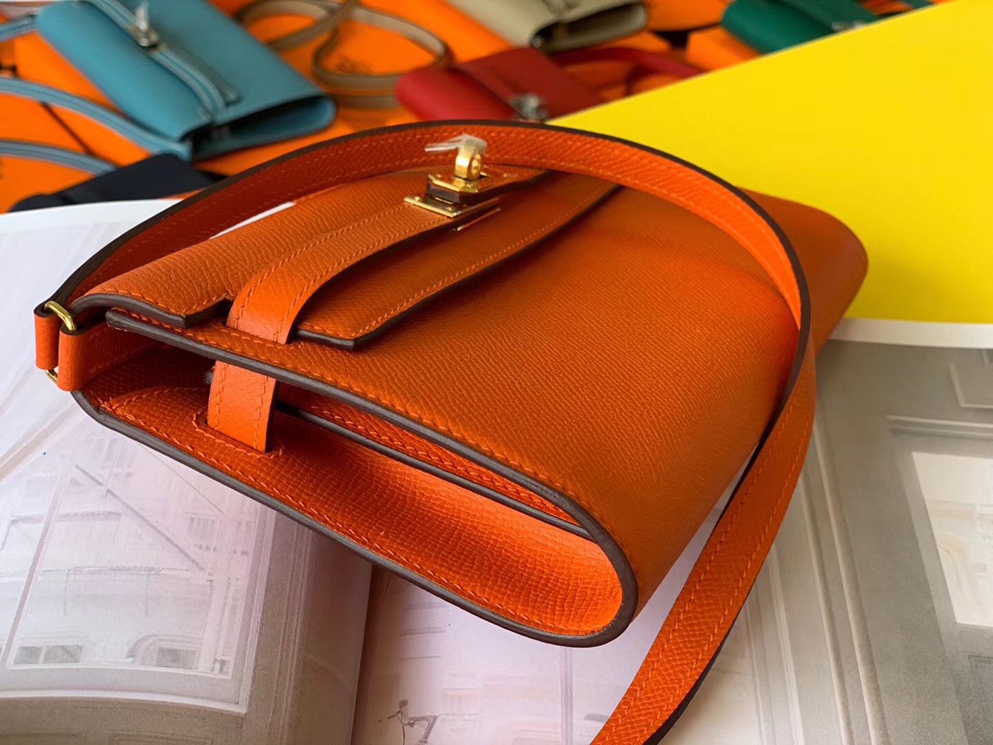 Hermes Kelly Classique To Go Wallet In Orange Epsom Calfskin - Image 4